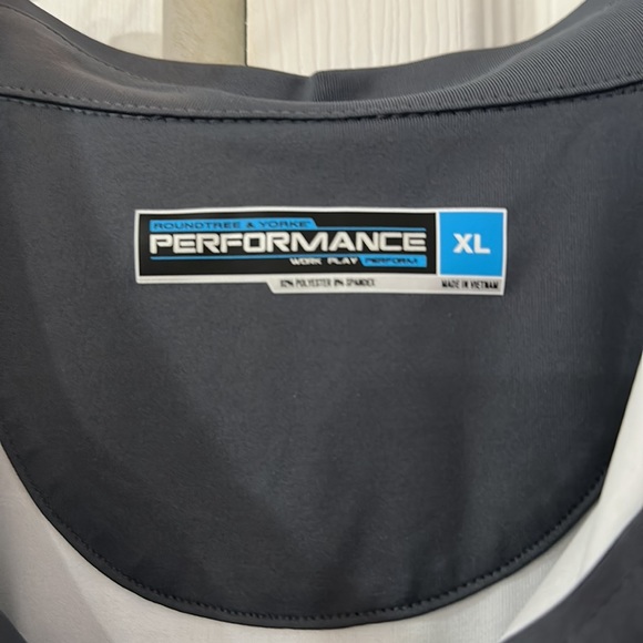 Roundtree Performance Polo - Picture 4 of 4